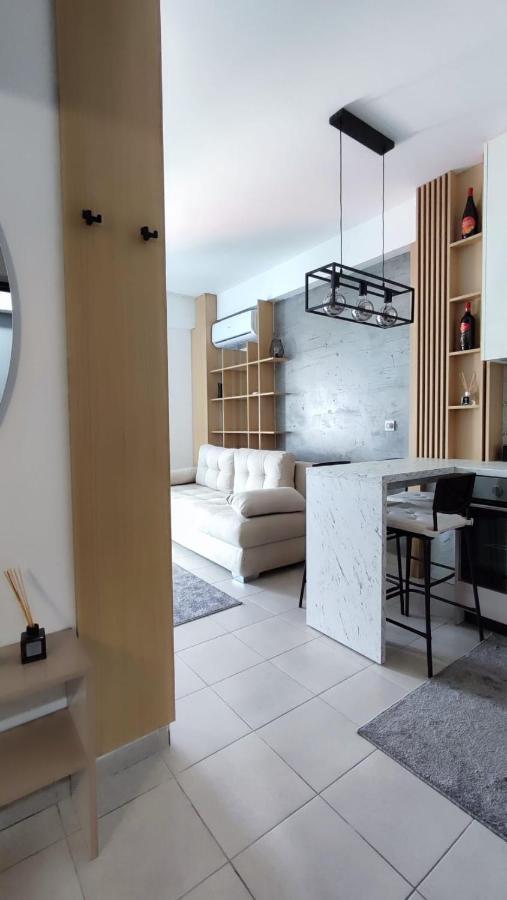 Bella Vista Apartment *